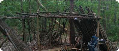 Shelter bauen als natürlichen Materialien